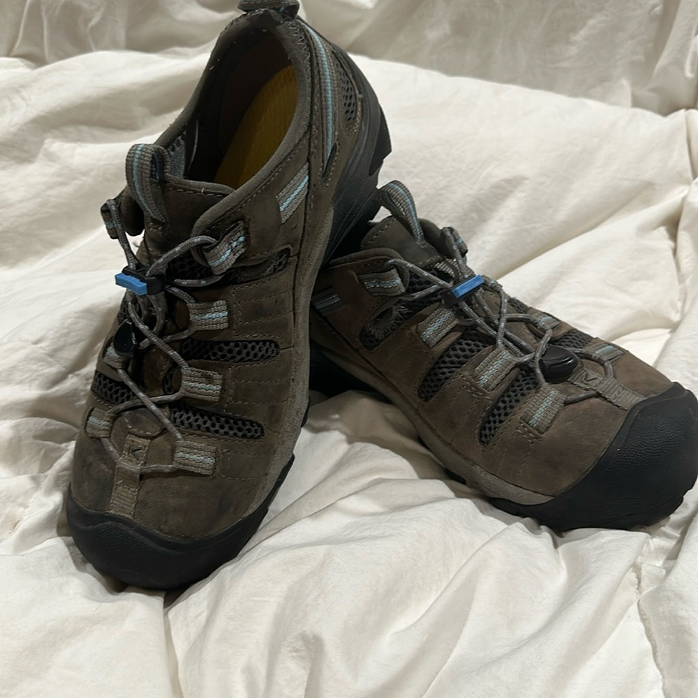 Keen-Atlanta-Cool-Utility-Steel-Toe. hard to find!!!